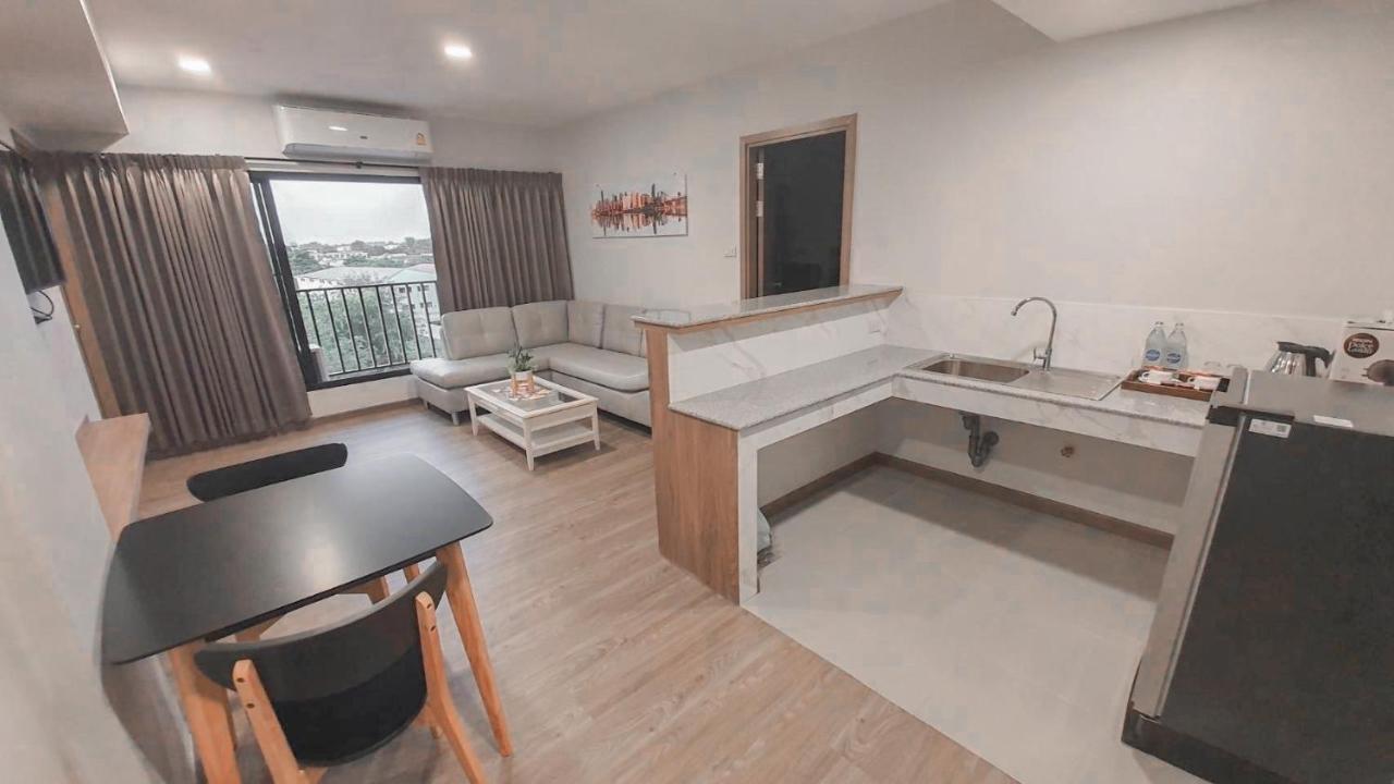 Nakara Hotel, Ubon Ratchathani Exterior photo