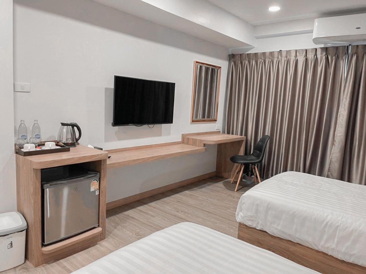 Nakara Hotel, Ubon Ratchathani Exterior photo