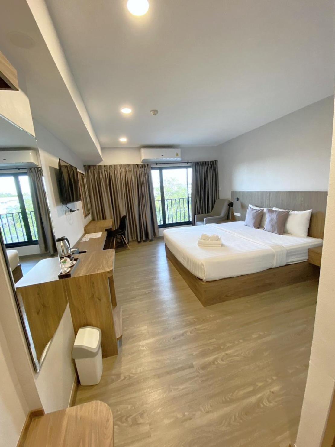 Nakara Hotel, Ubon Ratchathani Exterior photo