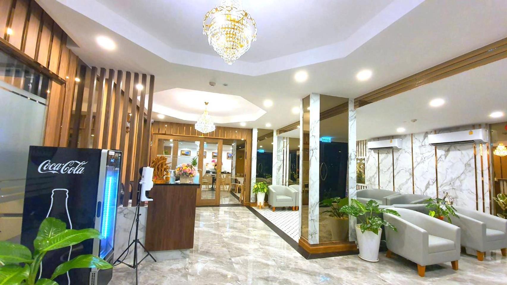 Nakara Hotel, Ubon Ratchathani Exterior photo